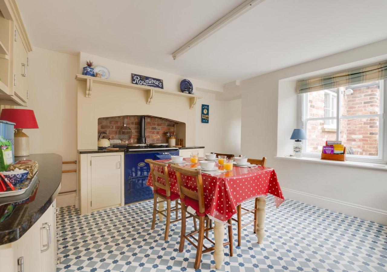 Pantile Cottage Пикъринг Екстериор снимка